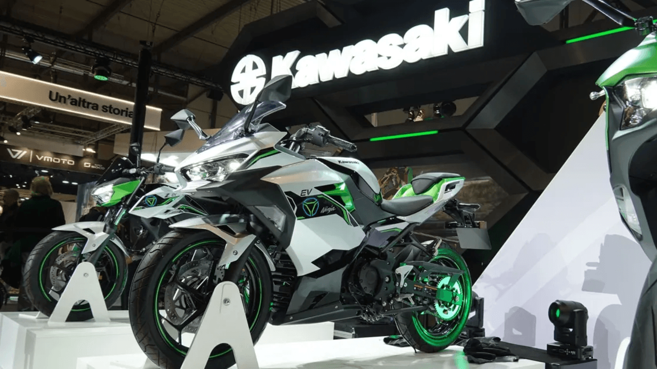 Kawasaki patents new electric motorcycle with clever motor modularity