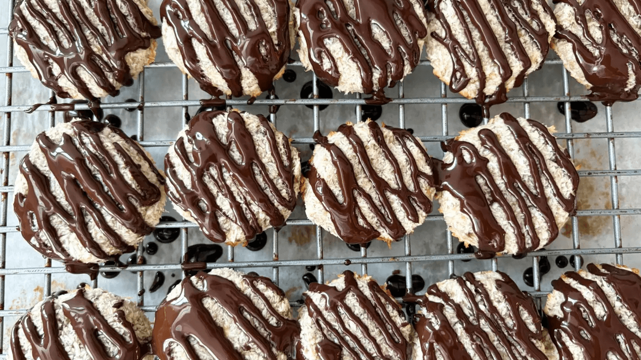 The Kitchn: When I’m craving a Girl Scout Samoa, I make this easy dessert