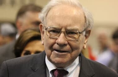 Warren Buffett's Warning to Wall Street has Reached Deafening Levels: 3 Things You Should Do Before 2026.