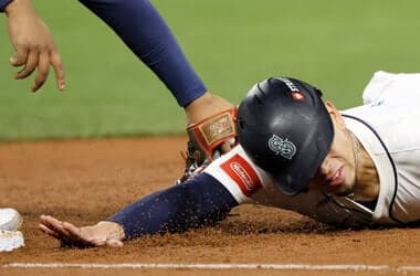 Mariners get thumped again at home as ALCS lead evaporates - The Seattle Times