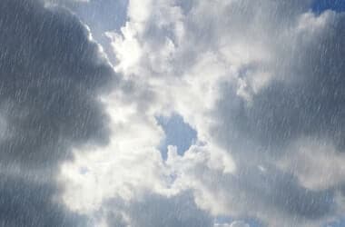 Light drizzle continues: Patchy rain at times