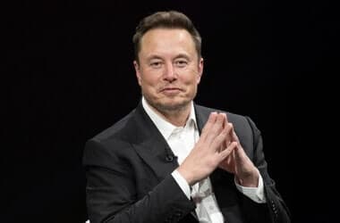 Elon Musk's SpaceX Stake Worth $906.9 Billion As Filing Reveals 48.4% Ownership, But He Says 'Bunch of It