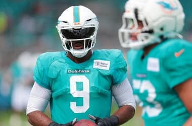 These 4 Dolphins shouldn’t be in Miami past the trade deadline